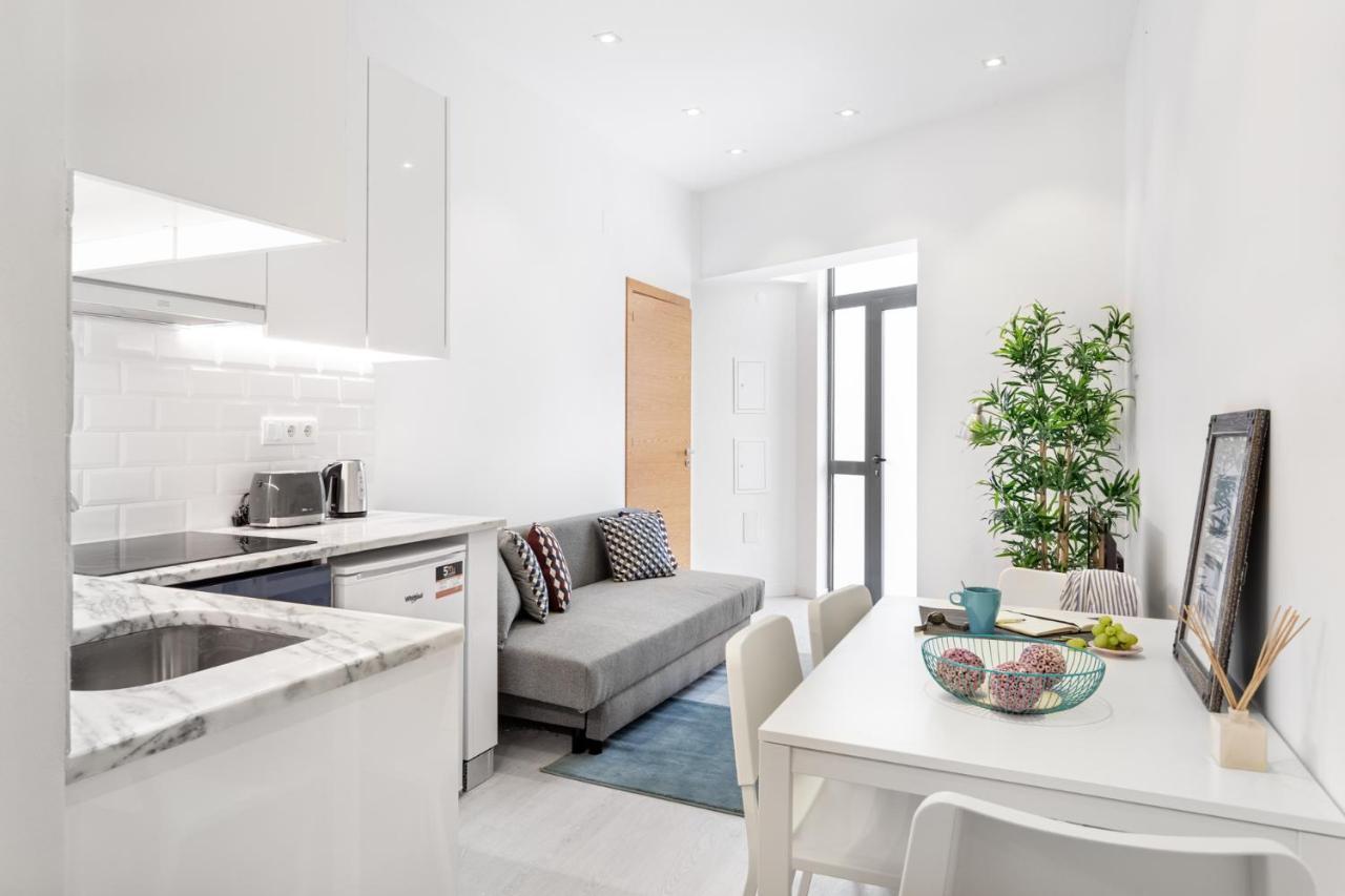 Altido Stylish Arroios Apartments, 20 Min To Centre Lisbona Esterno foto
