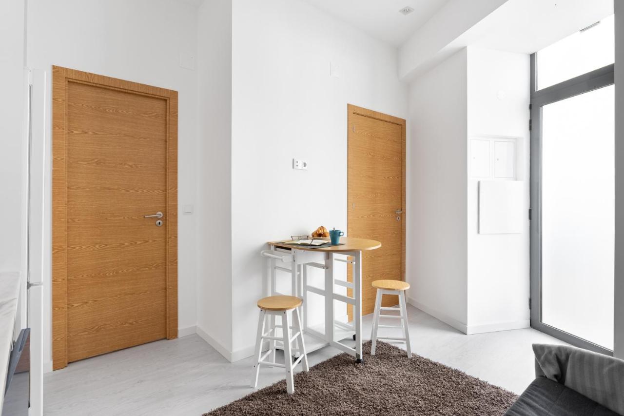 Altido Stylish Arroios Apartments, 20 Min To Centre Lisbona Esterno foto